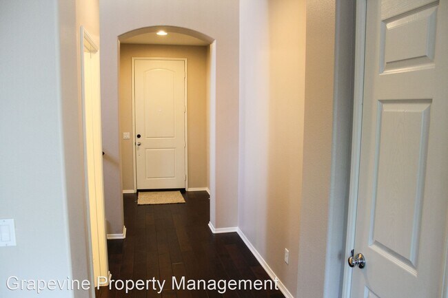 Building Photo - 3 br, 2.5 bath House - 31225 Mangrove Drive