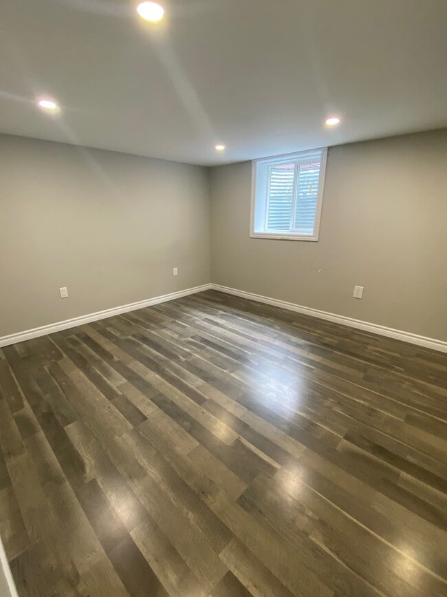Building Photo - 1201 Afton Dr