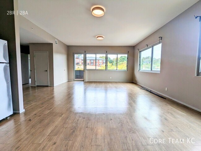 Building Photo - 2 Bedroom Corner Unit at Twenty9 Gillham
