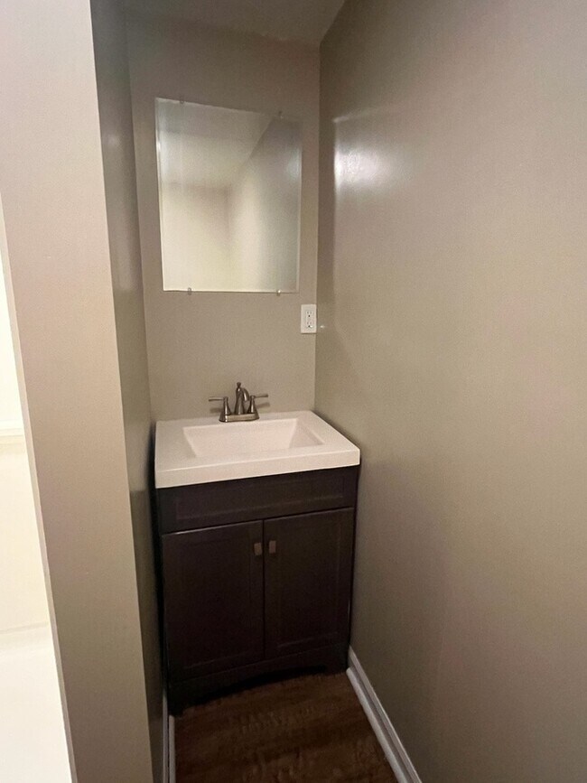 Foto del edificio - 14745 Riley St