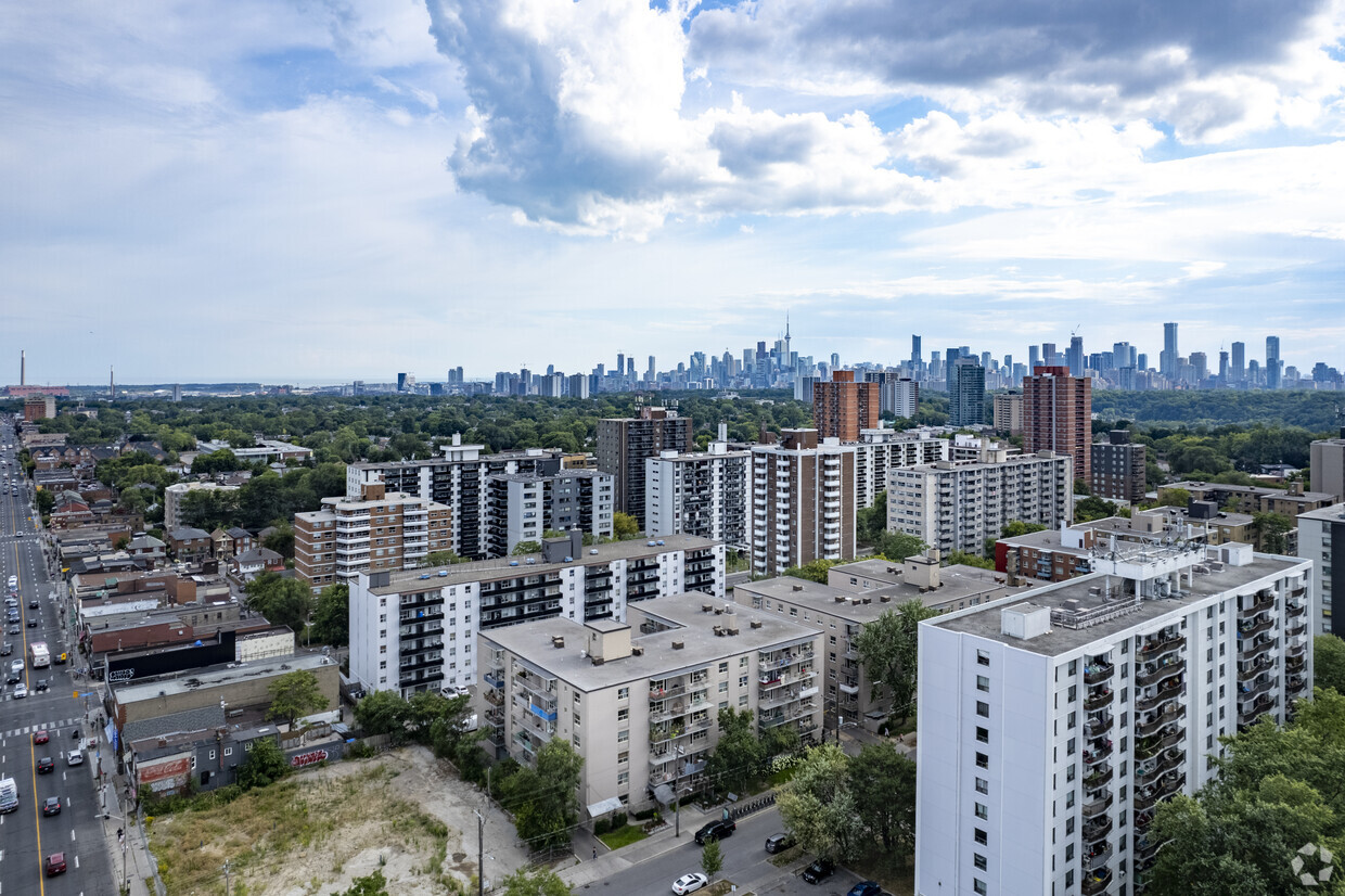 Aerial Photo - Gamble Avenue Apartments