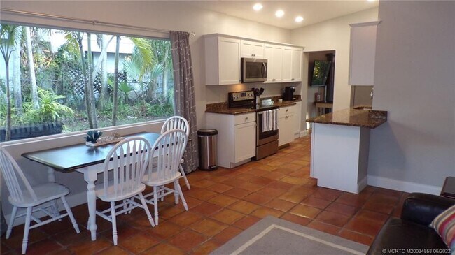 Foto del edificio - 2338 NE Patrician St