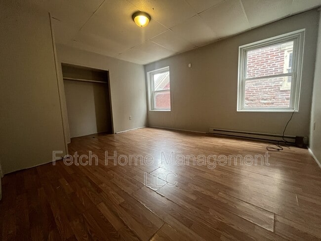 Building Photo - 117 E Main St