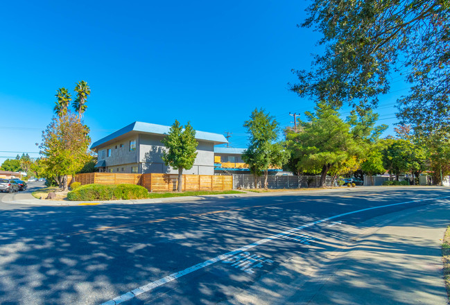 Building Photo - Ugarte Park Apartments