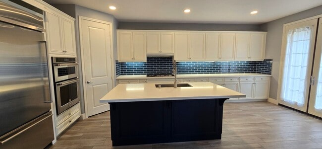 Building Photo - Seabridge Single Family Home in gated community in Oxnard