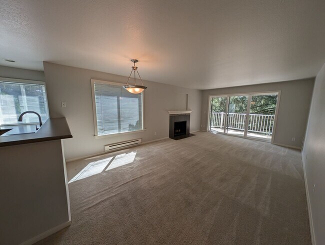 Foto del edificio - High End 3 Br Condo off of Bothell-Everett...
