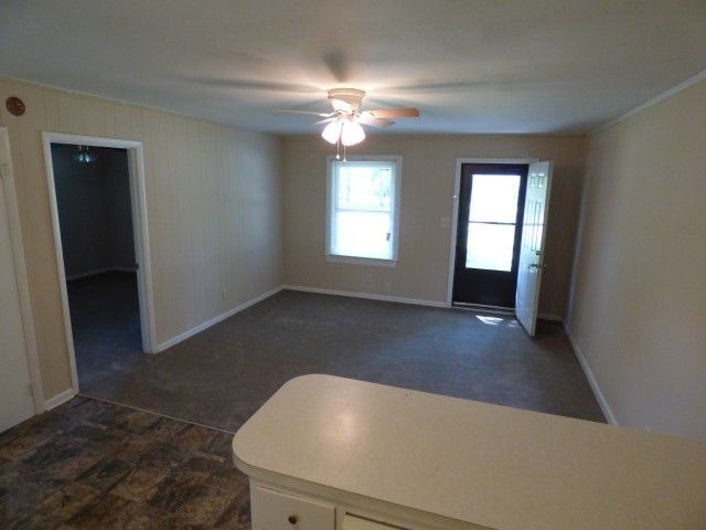 Building Photo - 1 BR / 1 BA duplex near MTSU W/D Connections