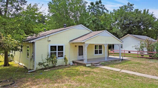 Building Photo - 918 Martin Luther King Dr