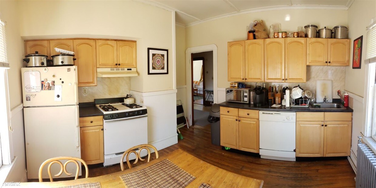 Foto principal - 4 br, 2 bath Apartment - 310 Market St 2