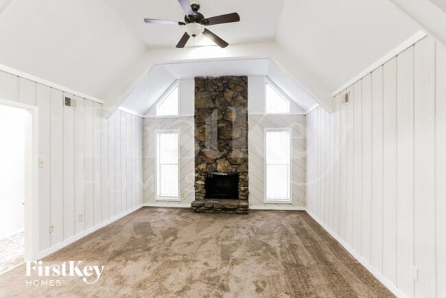 Building Photo - 6298 Bay Park Dr