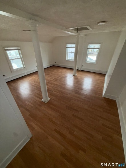 Building Photo - 172 Dekalb Ave