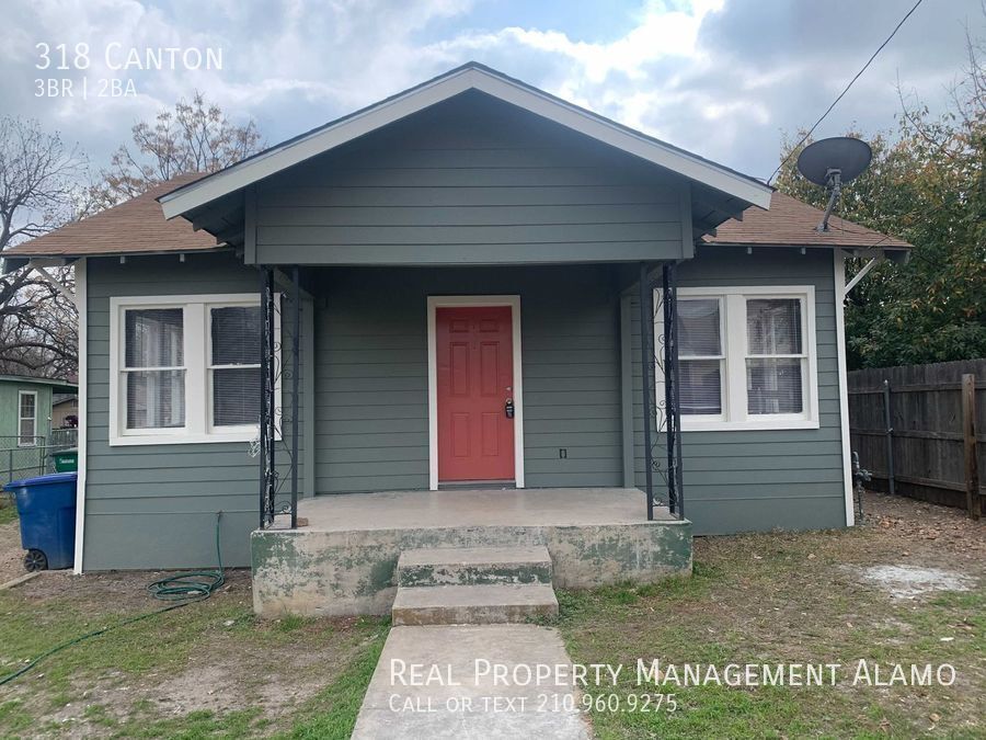 Primary Photo - AMAZING Three Bedroom Two Bath Home Near D...