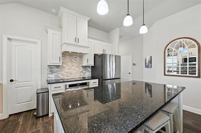 Foto del edificio - 3829 Honey Grove Dr