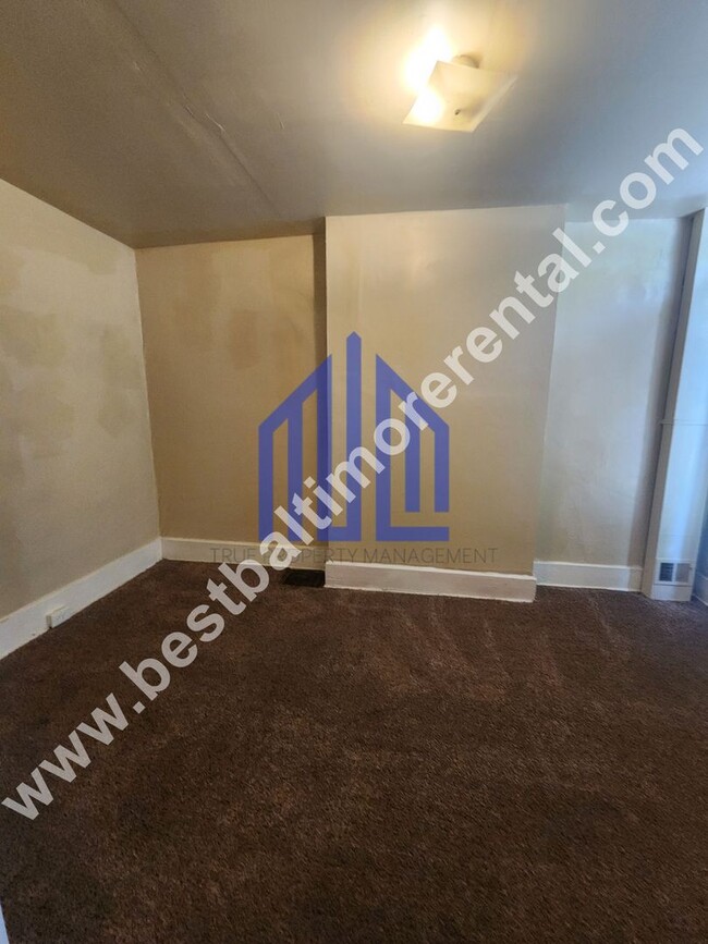 Foto del edificio - 2 Bedroom Home Available in West Baltimore