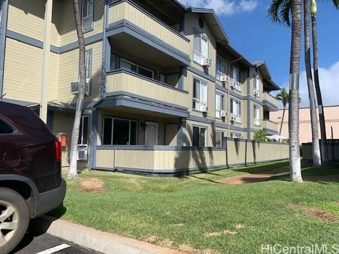 Primary Photo - This pet friendly, open concept, 2 bed 2 b...