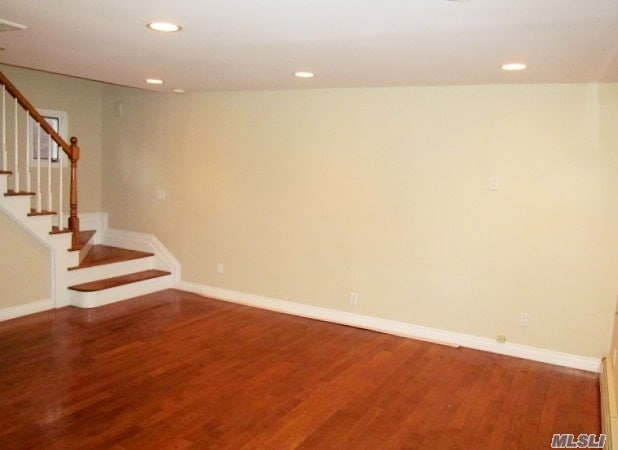 Building Photo - 206 Old Willets Path