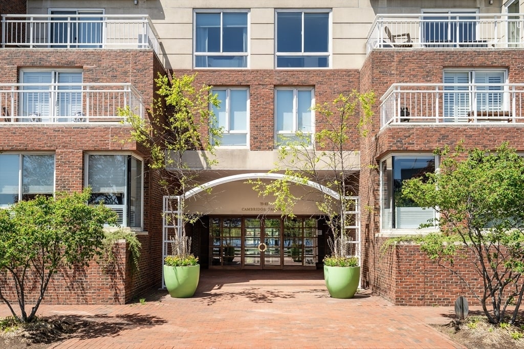 Foto principal - 83 Cambridge Pkwy