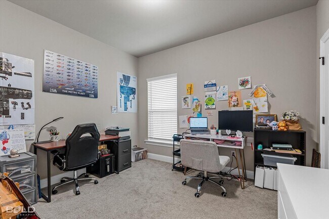 Building Photo - Legacy Pointe