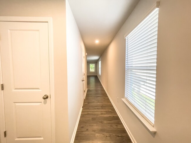 Foto del edificio - 105 Paddock Glen Dr