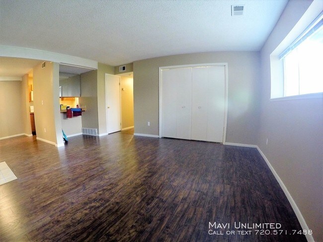Building Photo - 12151 Melody Dr