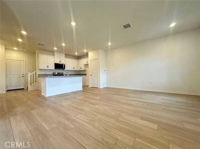 Foto del edificio - 8536 Midway Ln