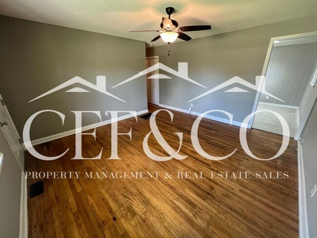 Foto del edificio - ? Adorable 3 Bedroom Home for Rent in Moore!