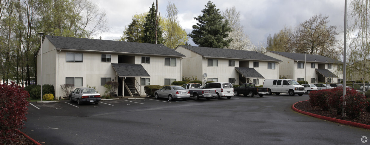 Primary Photo - Willow Brook Apartments