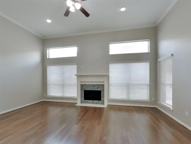 Building Photo - 6855 Tournament Dr