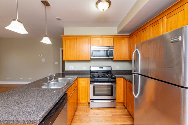 Foto del edificio - 1511 W Albion Ave