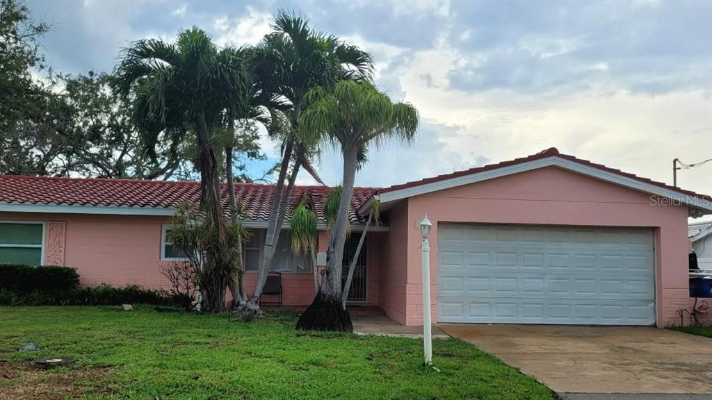 Foto principal - 7897 3rd Ave S