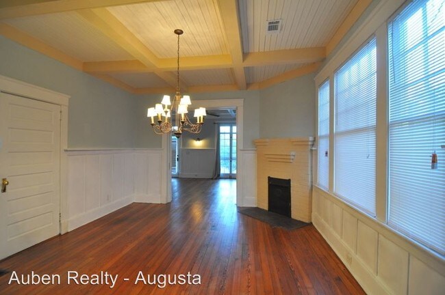 Building Photo - 2410 Cumming Rd