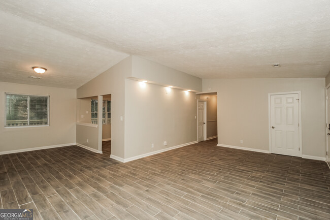 Foto del edificio - 1349 Willow Trail SW