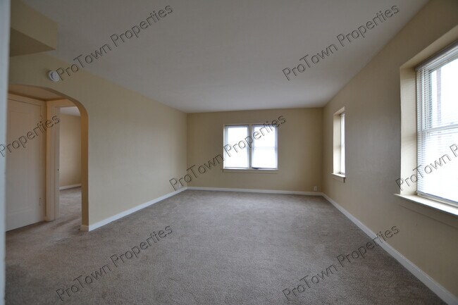 Foto del edificio - 120 E North St