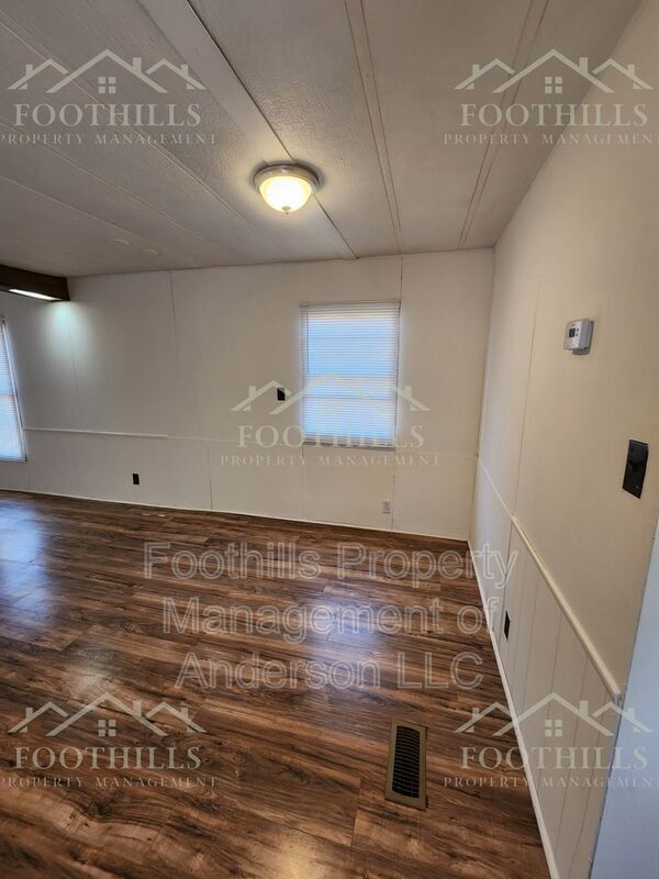 Building Photo - 120 McFarlin Way