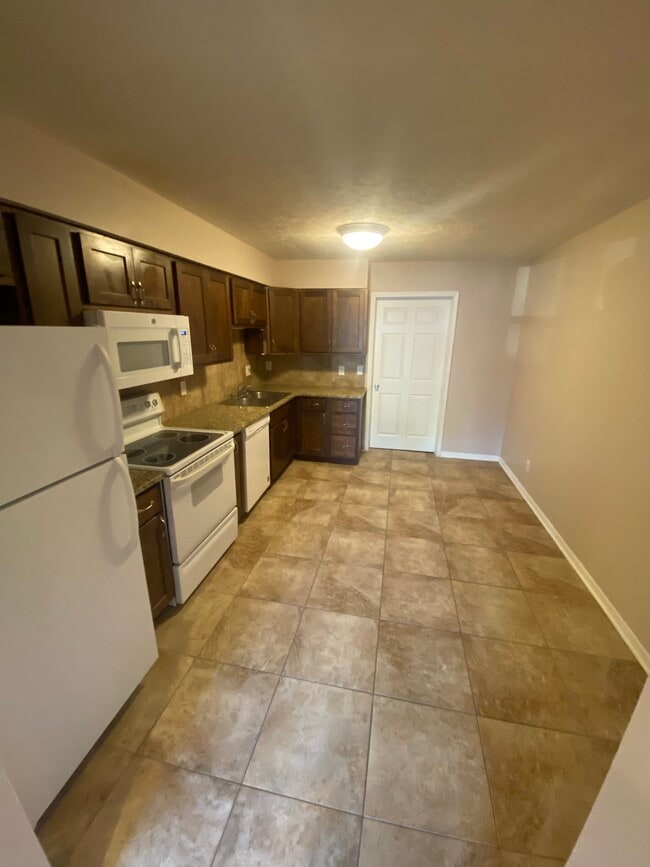 Foto del edificio - 6708 S 48th St