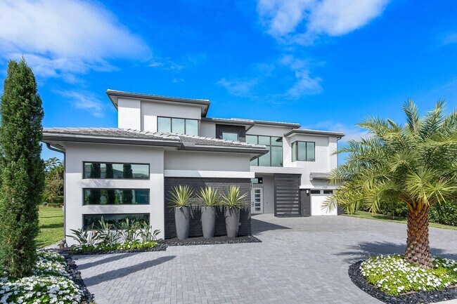 Building Photo - 17464 Ponte Chiasso Dr