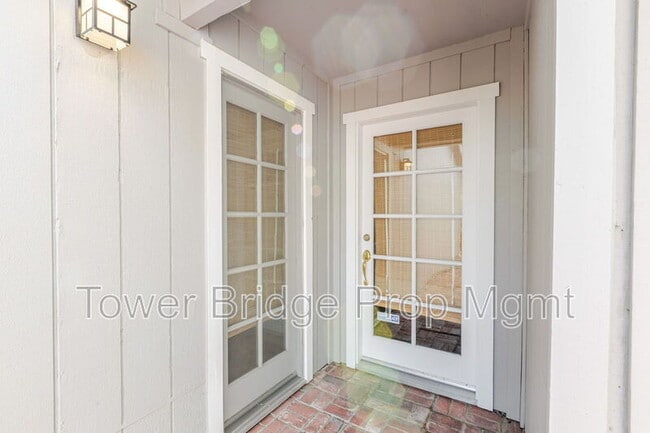 Foto del edificio - 3042 53rd St