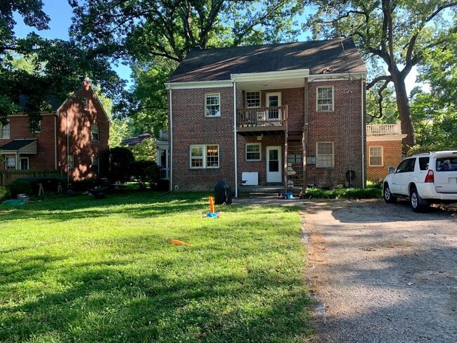 Foto del edificio - 4304 Bromley Ln