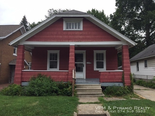 Primary Photo - 1138 College St