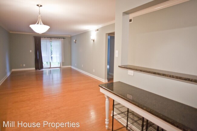 Foto del edificio - 2 br, 1 bath House - 1513 East Franklin St...
