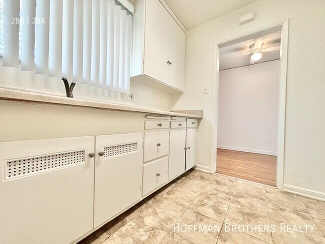Foto del edificio - 326 Amherst Dr Burbank, CA 91504