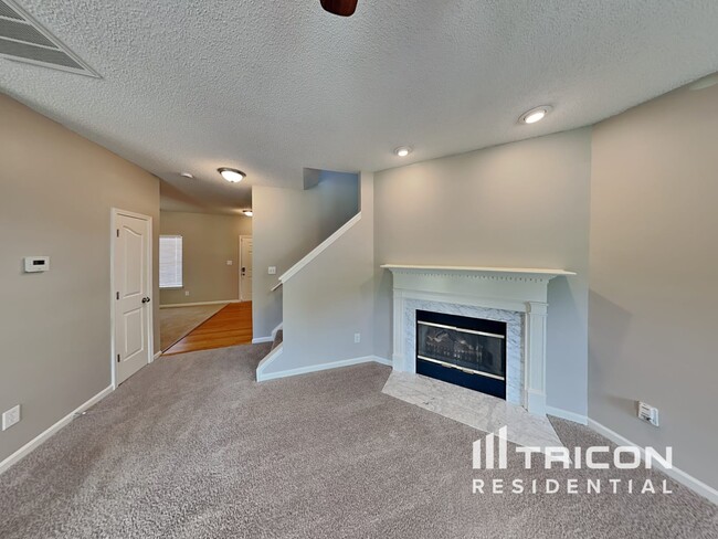 Building Photo - 10827 Azure Valley Pl