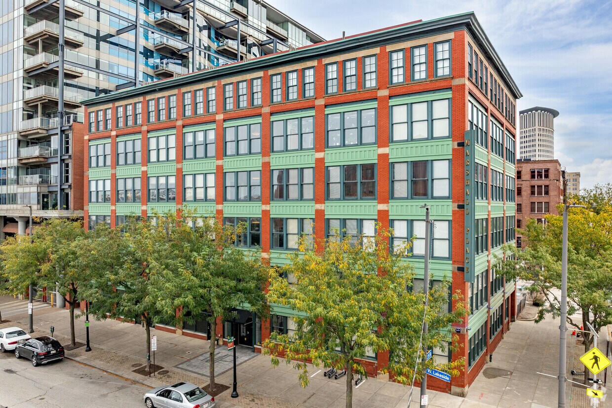 Foto principal - Marshall Place Apartments