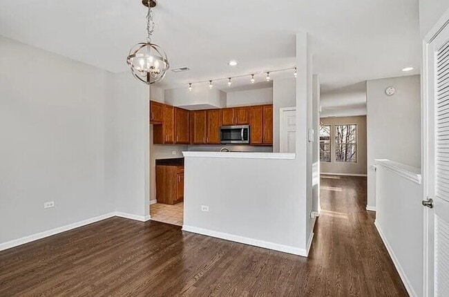 Building Photo - 3211 W Lexington St