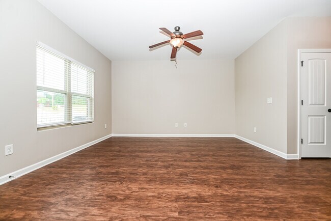 Building Photo - 148 Rankin Cir