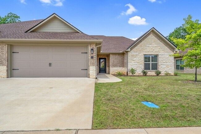Building Photo - Caleche Cascades | 55+Community