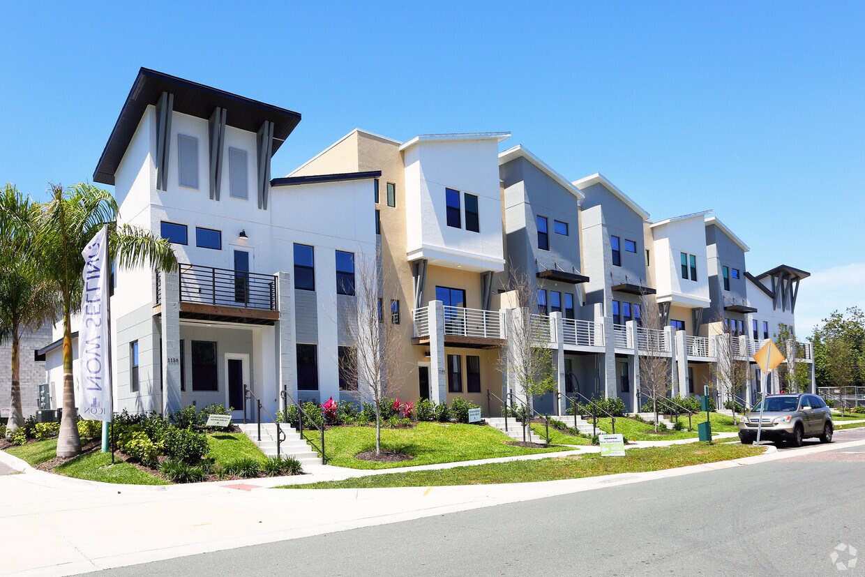 Uptown Kenwood Townhomes for Rent Saint Petersburg, FL