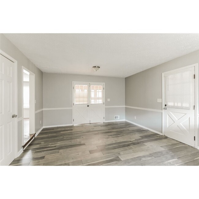 Foto del edificio - 5344 Cumberland Way SW
