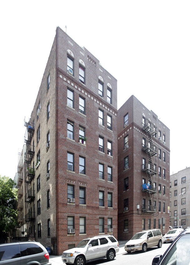 Foto del edificio - 345 E 205th St