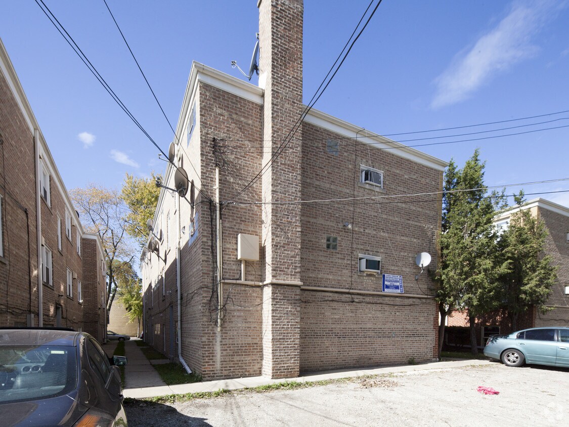 Foto del edificio - 6705-6737 N California Ave